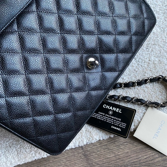SOLD. Chanel jumbo single flap bag in black caviar - Picture 11 of 16